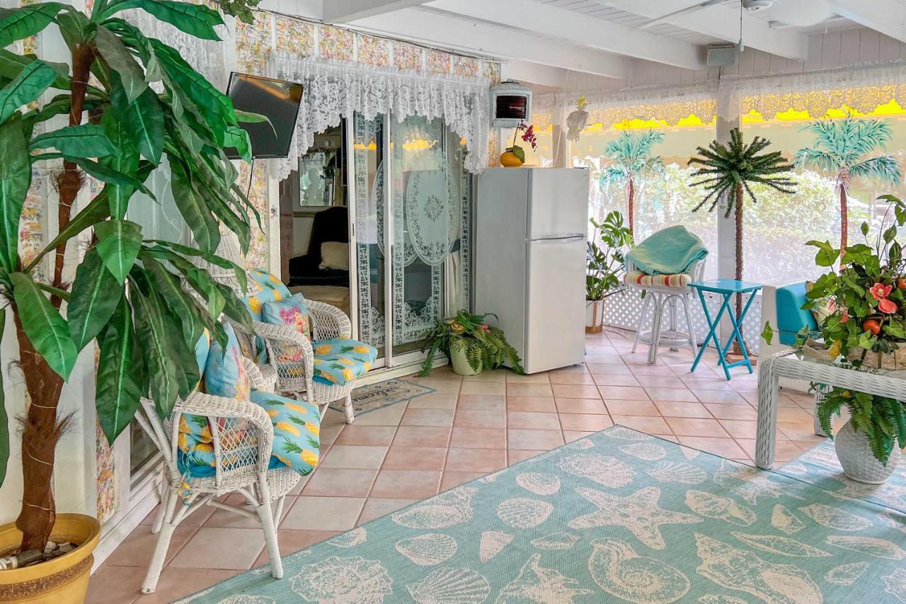 Pams Mermaid House With Riverfront Yard And Lanai! Apartment Weeki Wachee Exterior foto