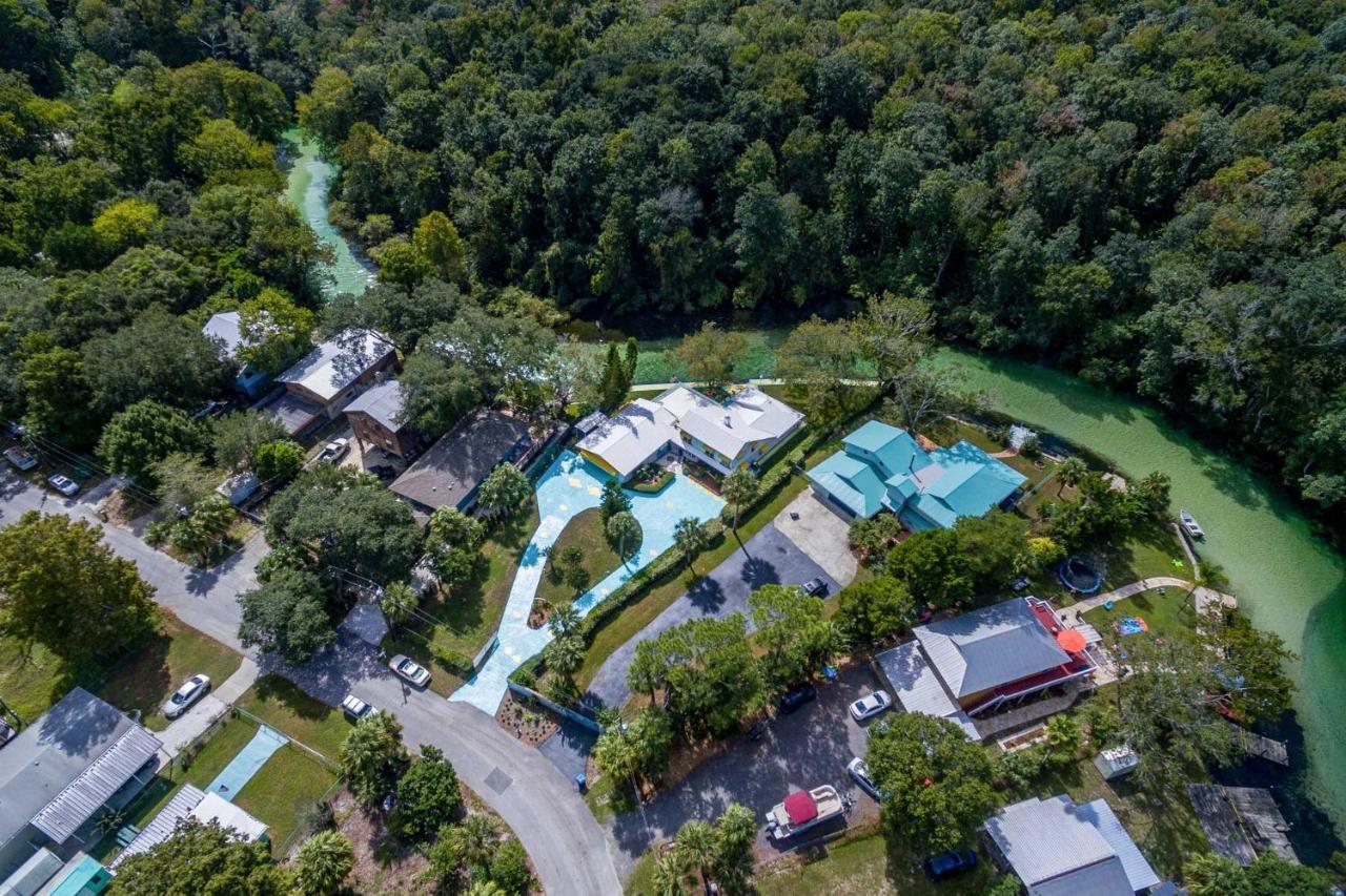 Pams Mermaid House With Riverfront Yard And Lanai! Apartment Weeki Wachee Exterior foto