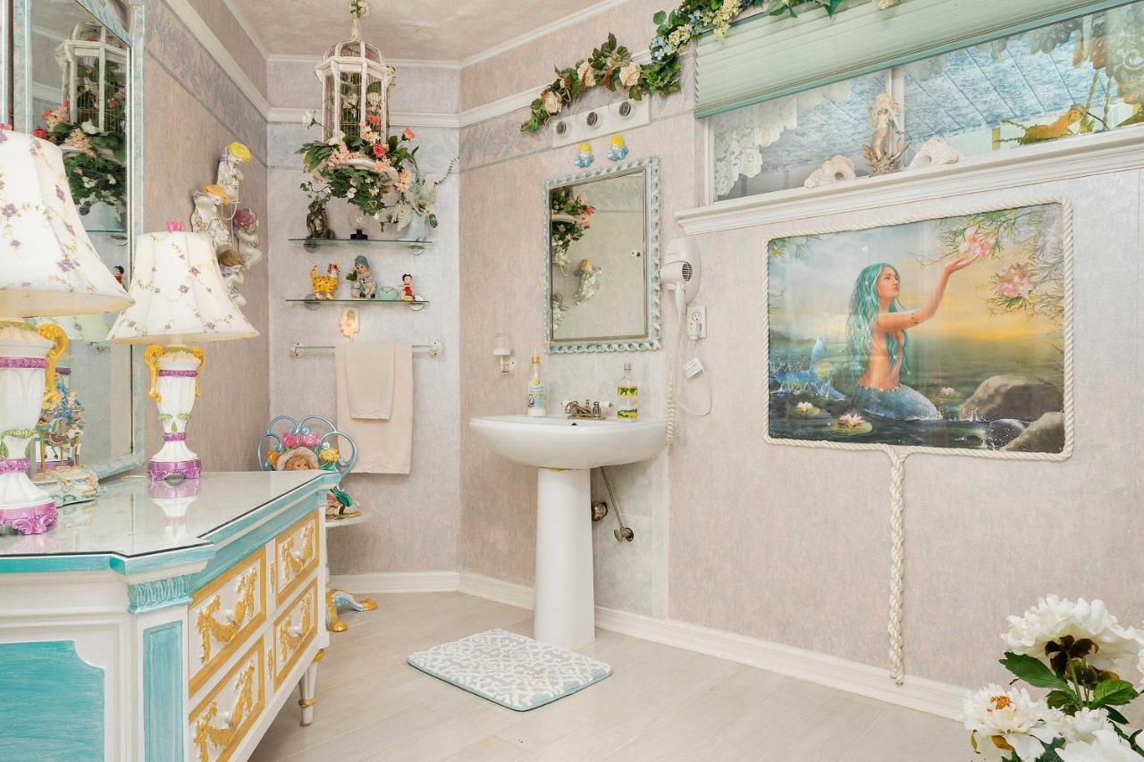 Pams Mermaid House With Riverfront Yard And Lanai! Apartment Weeki Wachee Exterior foto
