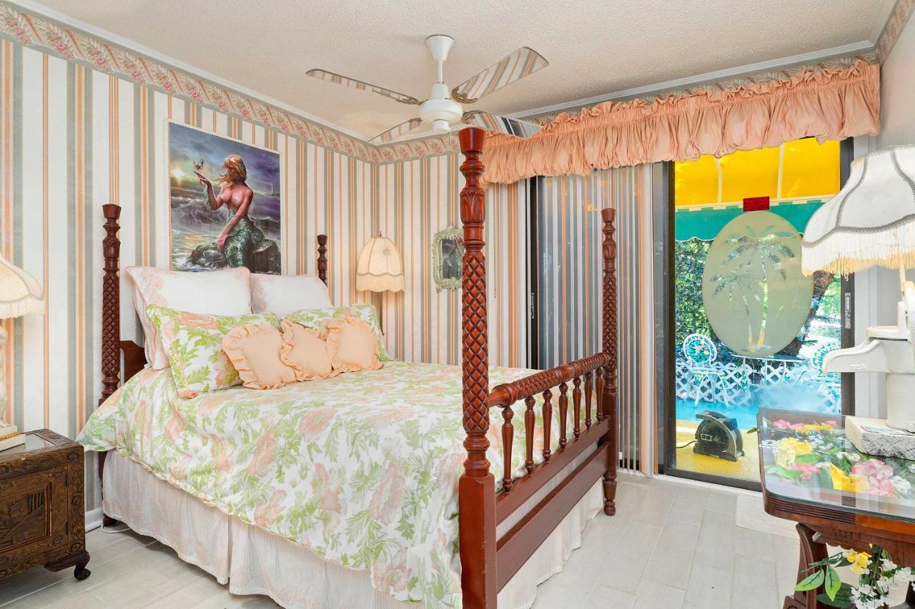 Pams Mermaid House With Riverfront Yard And Lanai! Apartment Weeki Wachee Exterior foto