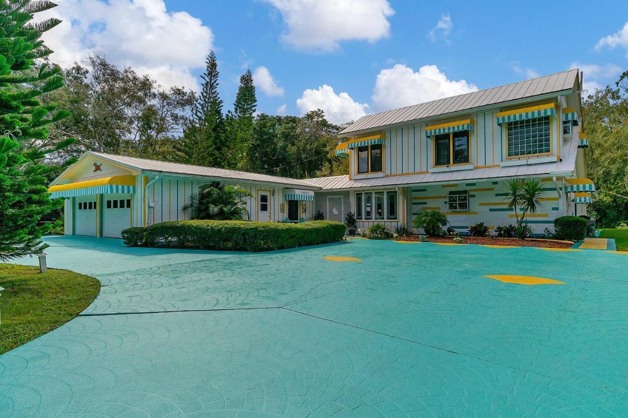 Pams Mermaid House With Riverfront Yard And Lanai! Apartment Weeki Wachee Exterior foto